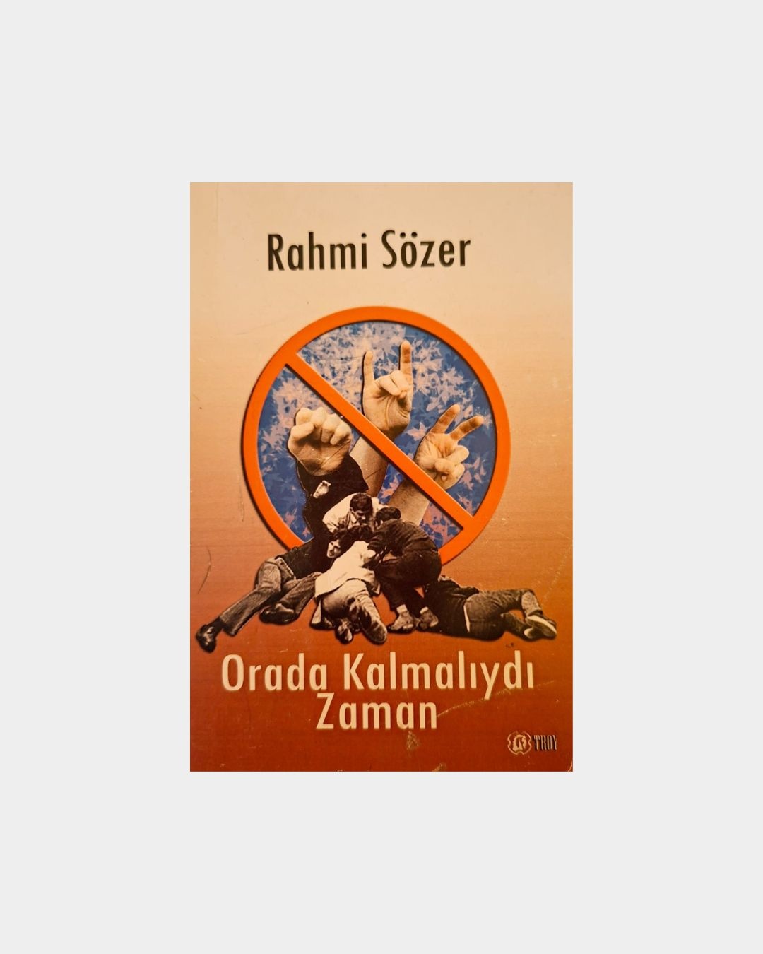 Orada Kalmalıydı Zaman