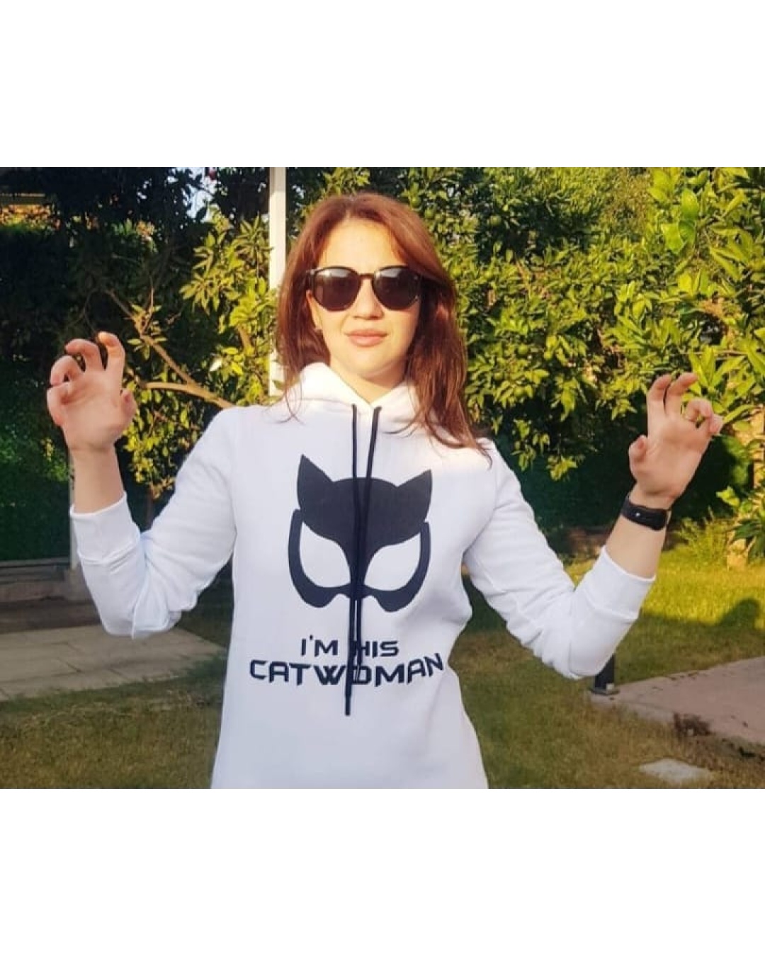 Beyaz Kalın İçi Polarlı Kapüşonlu Normal Kesim Desenli Örme Sweatshirt